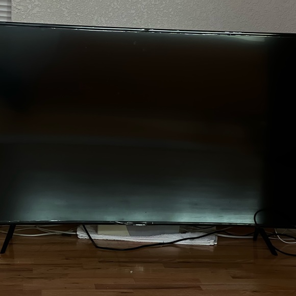 Samsung TU 8300 curved 55 inches - Picture 6 of 6